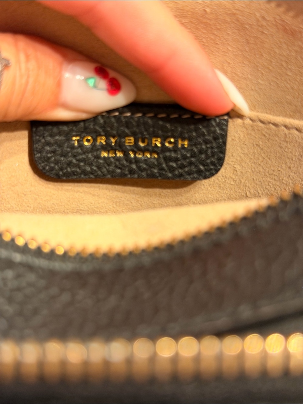 Tory Burch Black Pebbled Leather Crossbody with Gold Hardware - Picture 4 of 6